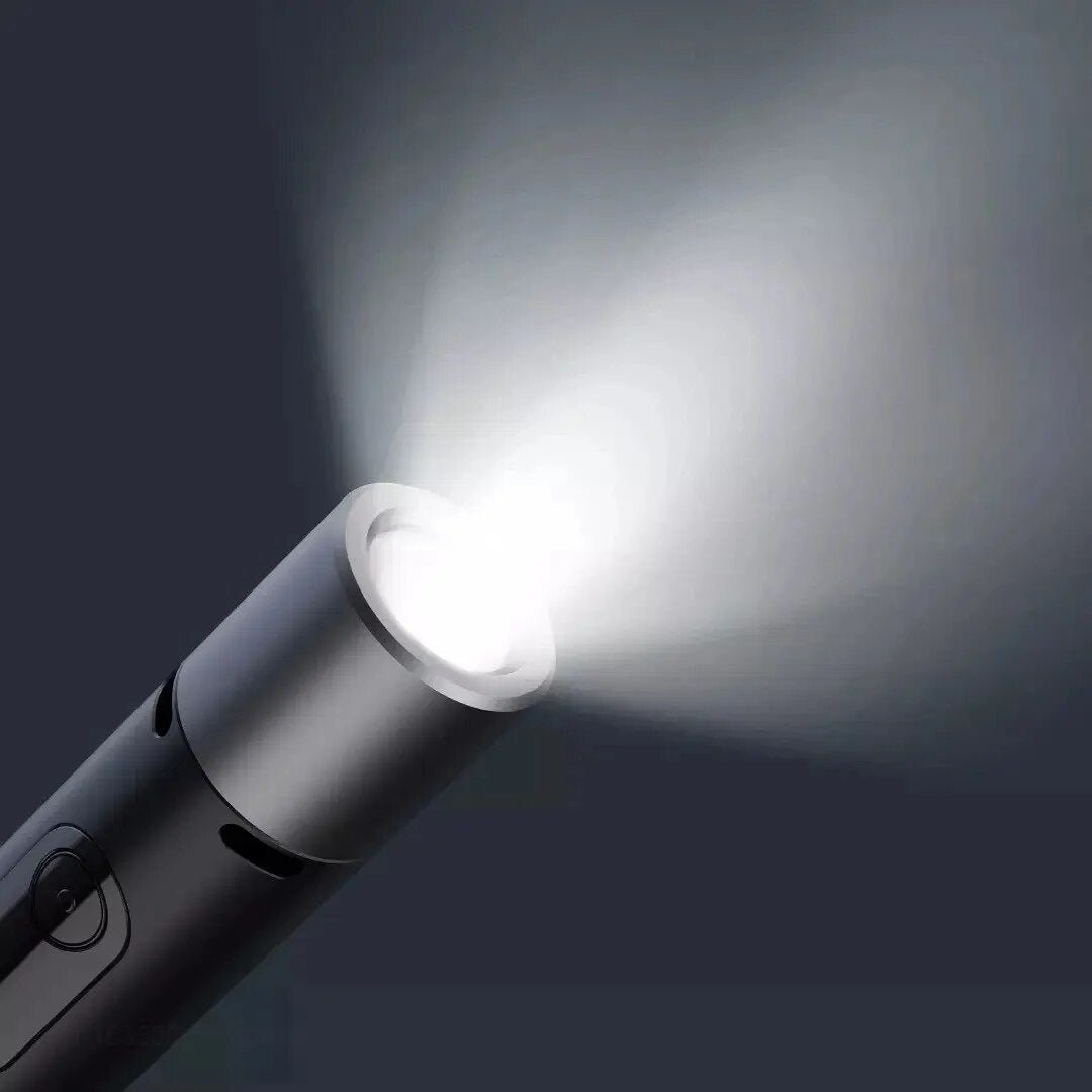 FlashShield - La lampe de défense ultime - La sécurité au bout des doigts - Madeluxe