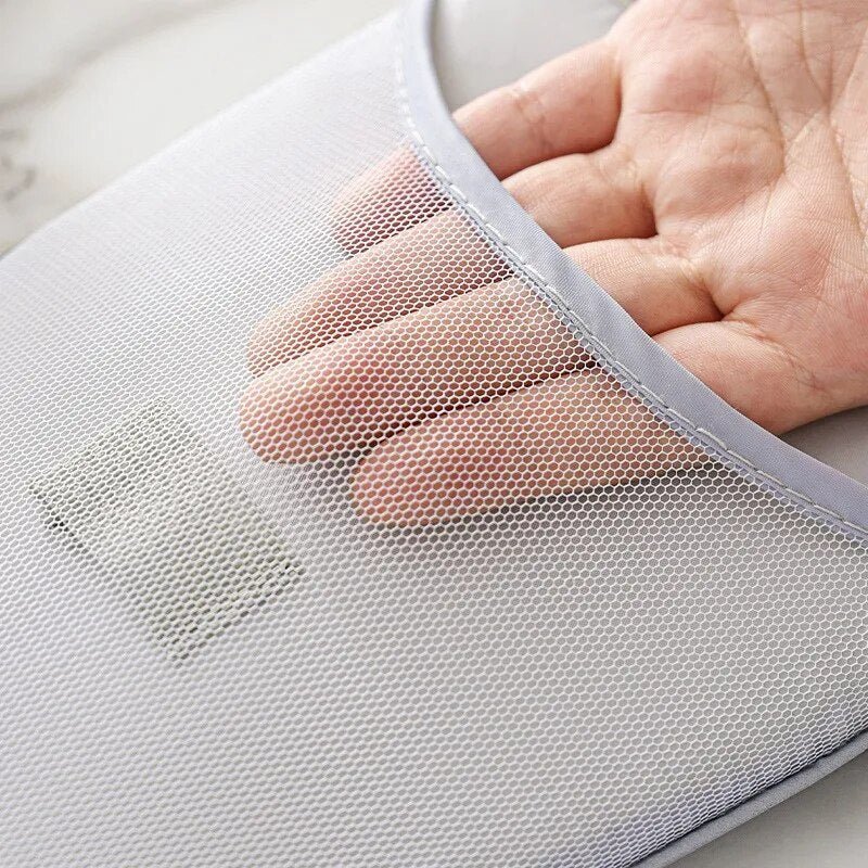 PressPal - Stérilisation facile - Des vêtements parfaits en un instant - Madeluxe